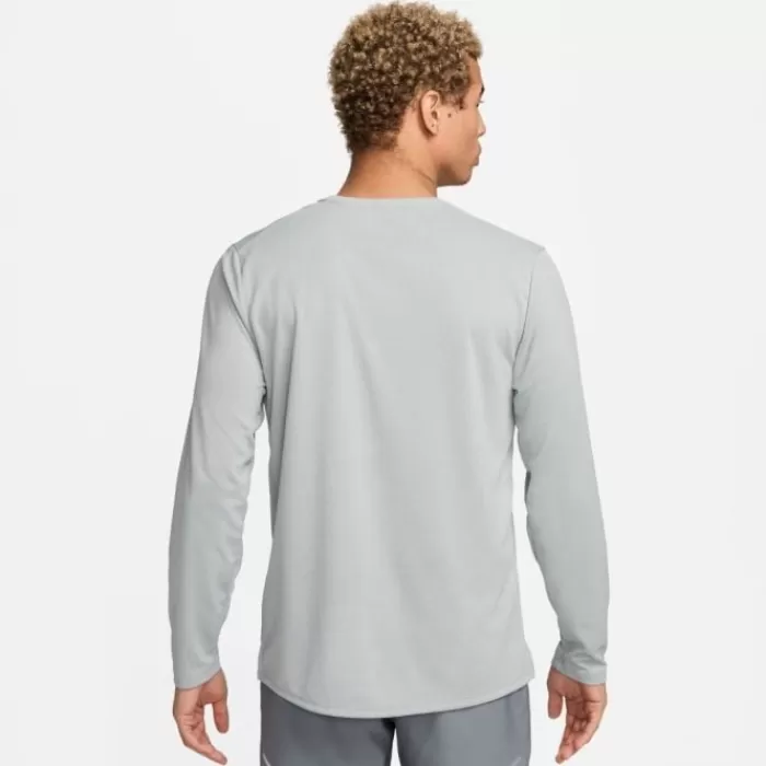 Dri-FIT UV Miler Long Sleeve Tee-Nike Flash Sale