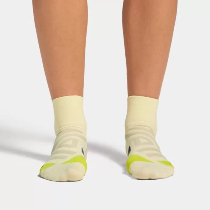 Performance Mid Sock-On Online